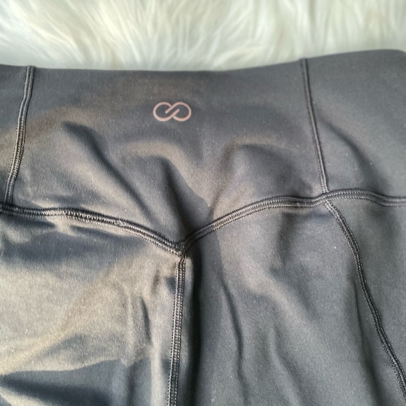 CALIA by Carrie Underwood Stay the Path Cropped Leggings - Size Small - Picture 10 of 11